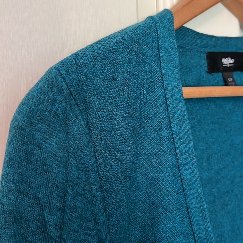 Mossimo Cardigan - Picture 3 of 5